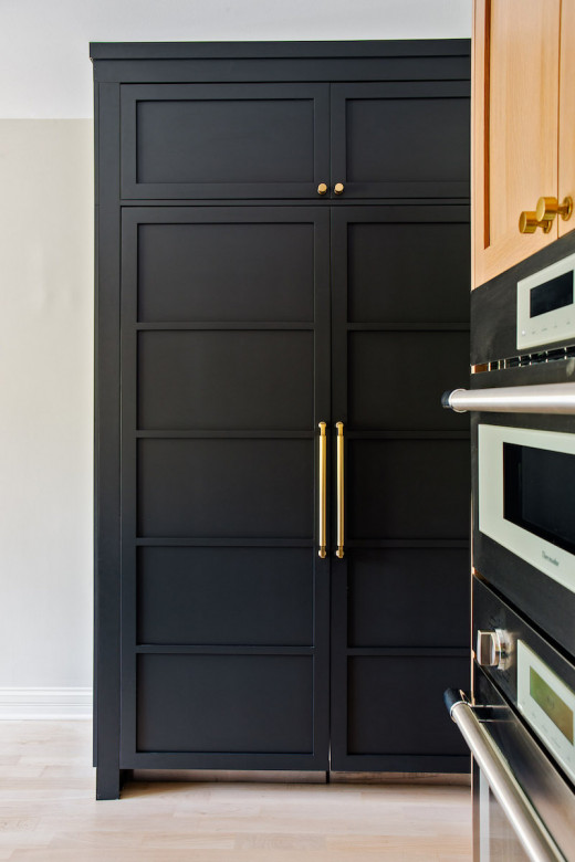 black-cabinet-fridge-gold-handles-glenview-il